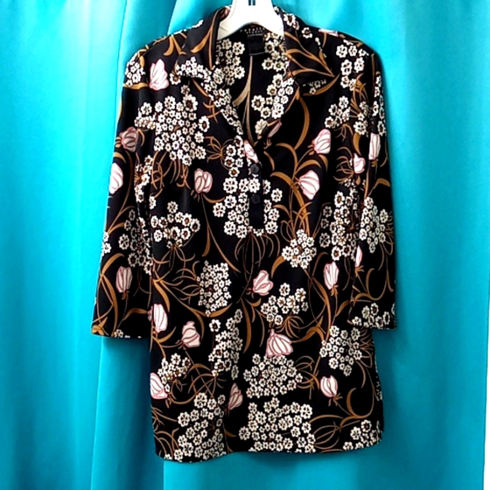 Parallel Studio Black Floral design top